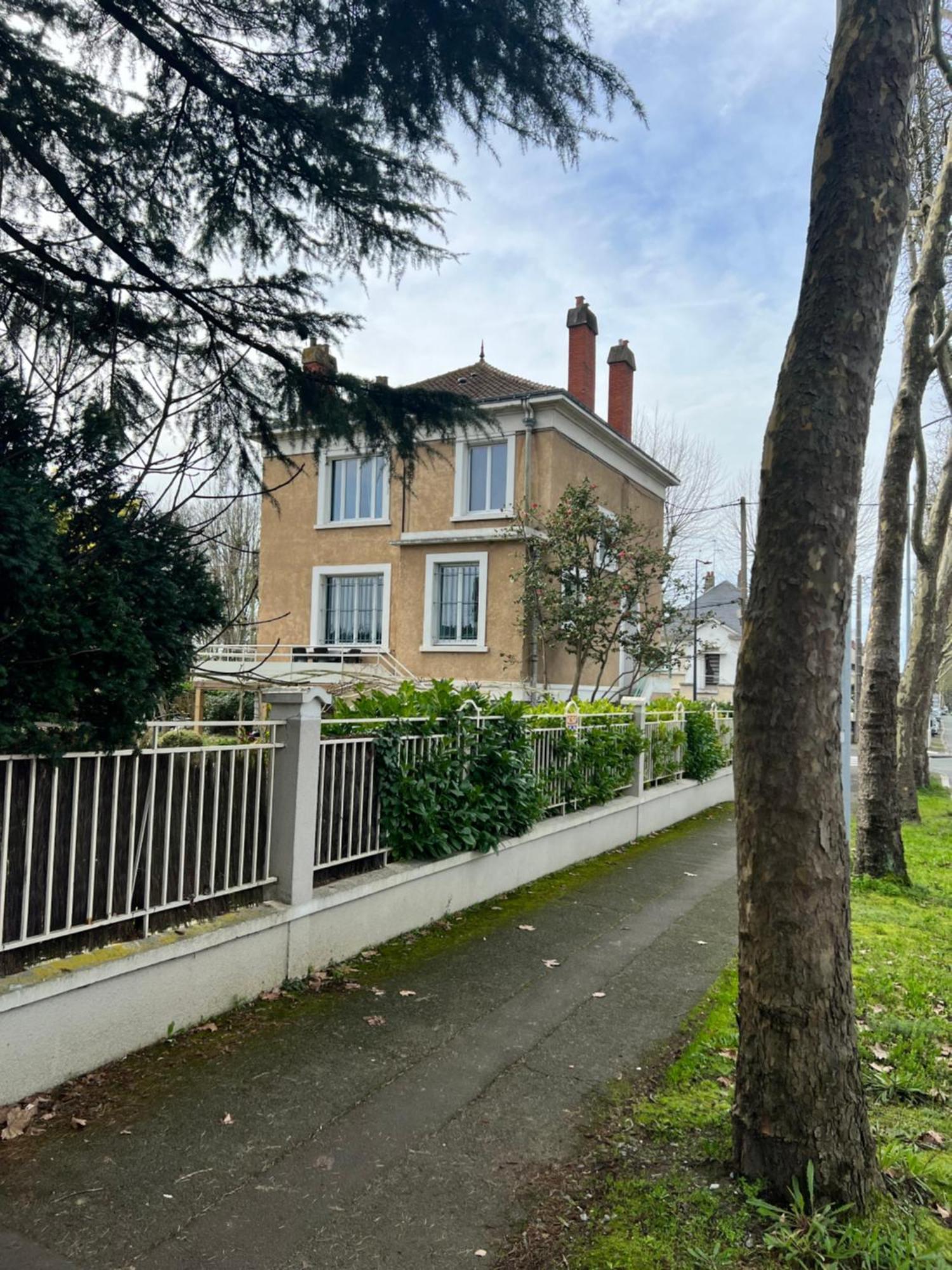 Le Grand Bedier Angers Bagian luar foto